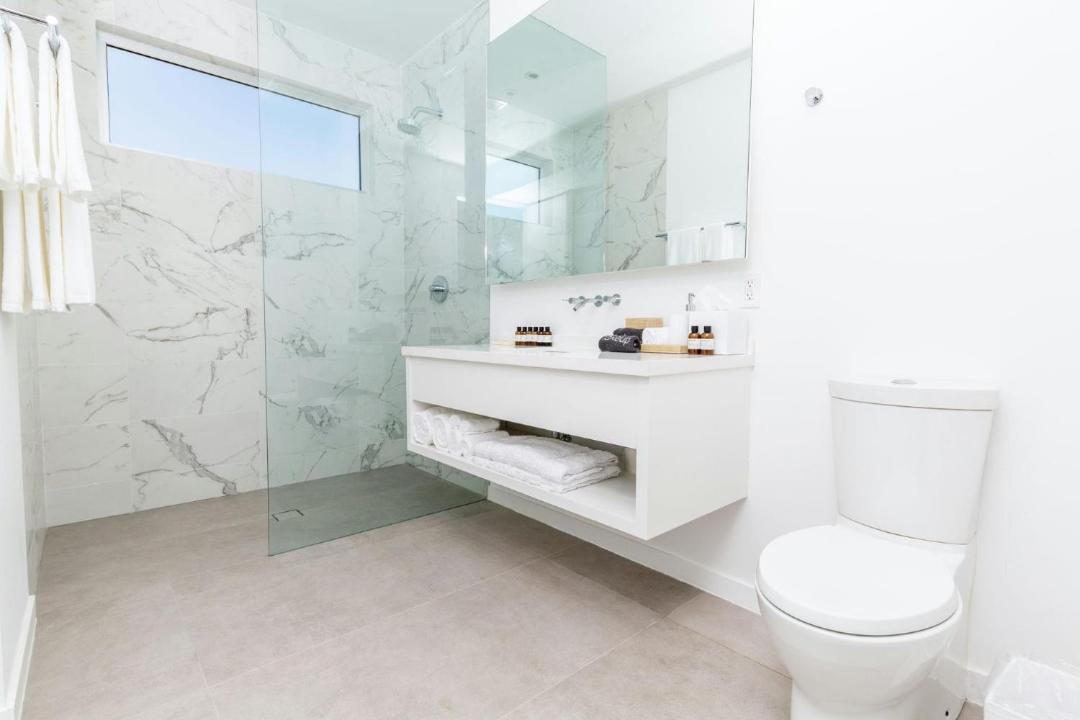 Photo of Bathroom in Leeward Settlement