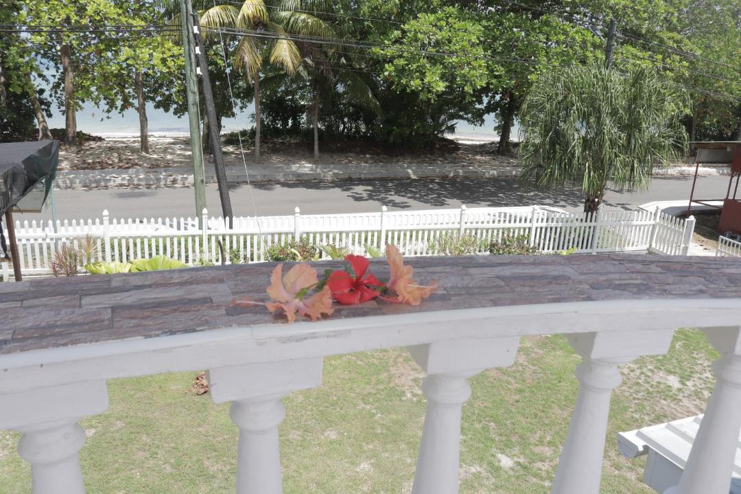 Photo of Patio Balcony in Anse Boileau