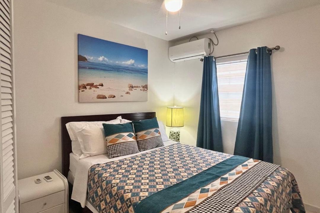 Photo of Bedroom in Venetian Road Settlement