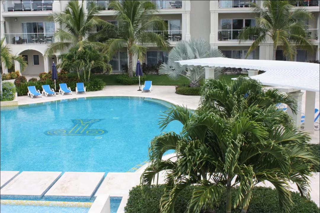 Photo of Patio Balcony in Grace Bay