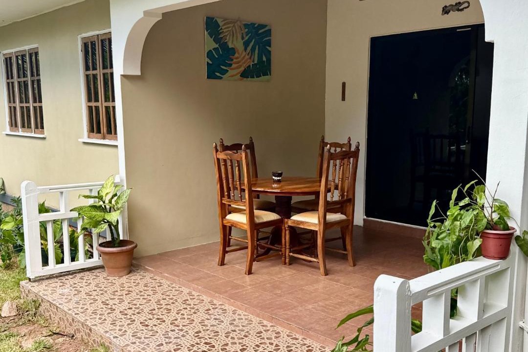 Photo of Patio Balcony in Anse Boudin