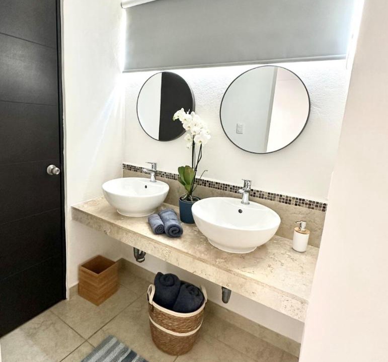 Photo of Bathroom in Jacinto Pat