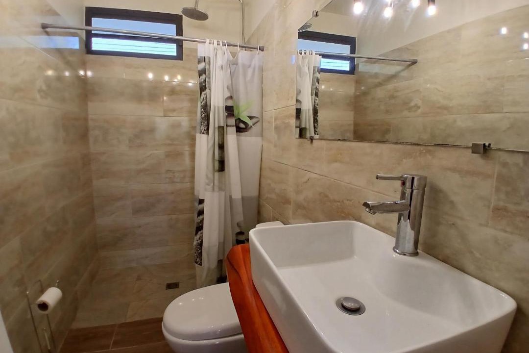 Photo of Bathroom in Afaahiti