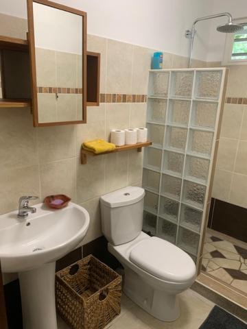 Photo of Bathroom in Nunue