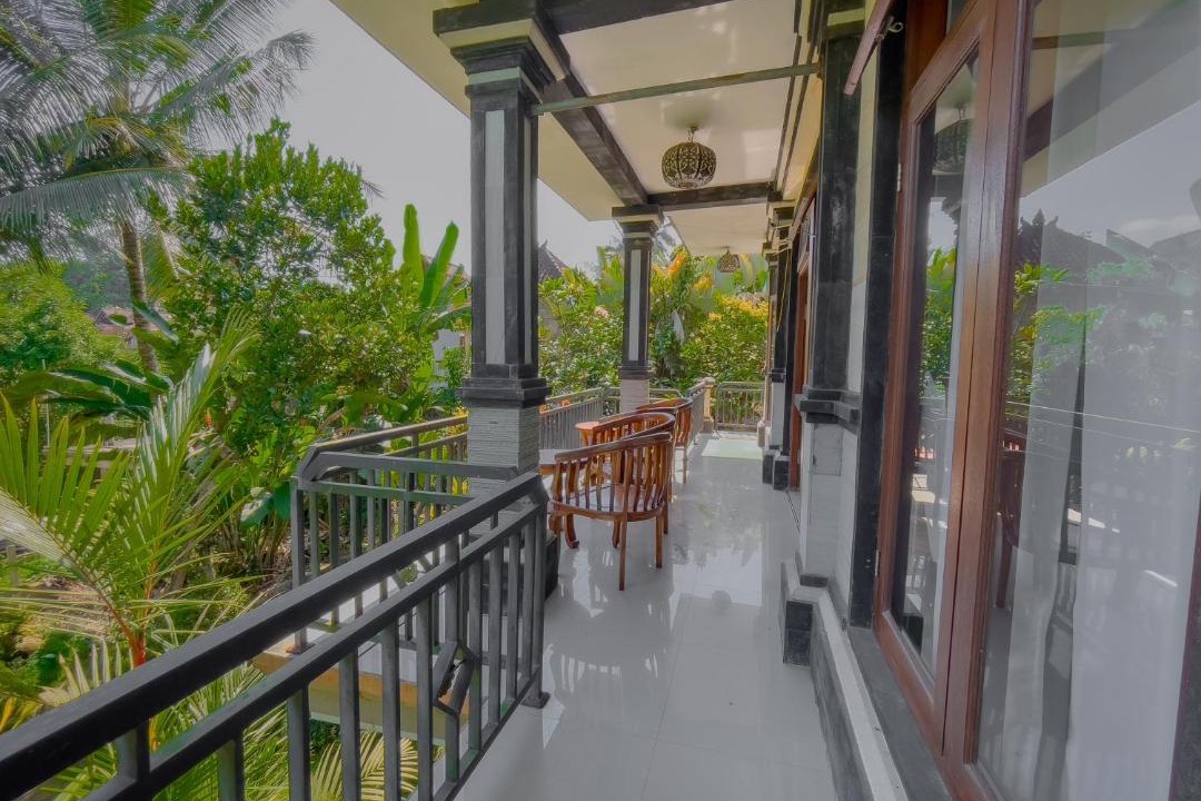 Photo of Patio Balcony in Sambahan