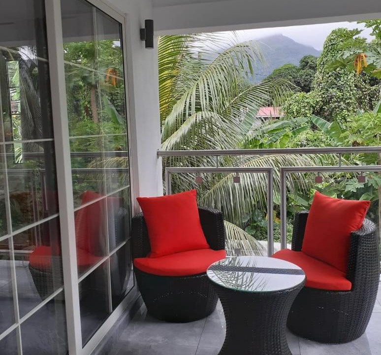 Photo of Patio Balcony in Mare Anglaise