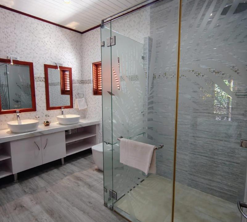 Photo of Bathroom in Anse Kerlan
