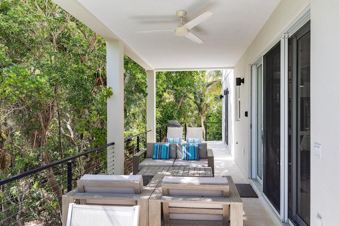 Photo of Patio Balcony in Long Bay Hills