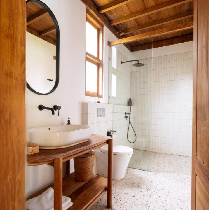 Photo of Bathroom in Nyambu