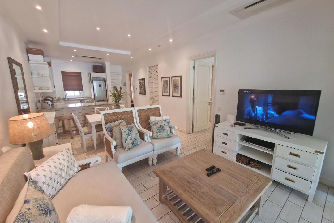 Photo of Livingroom in Eden Island