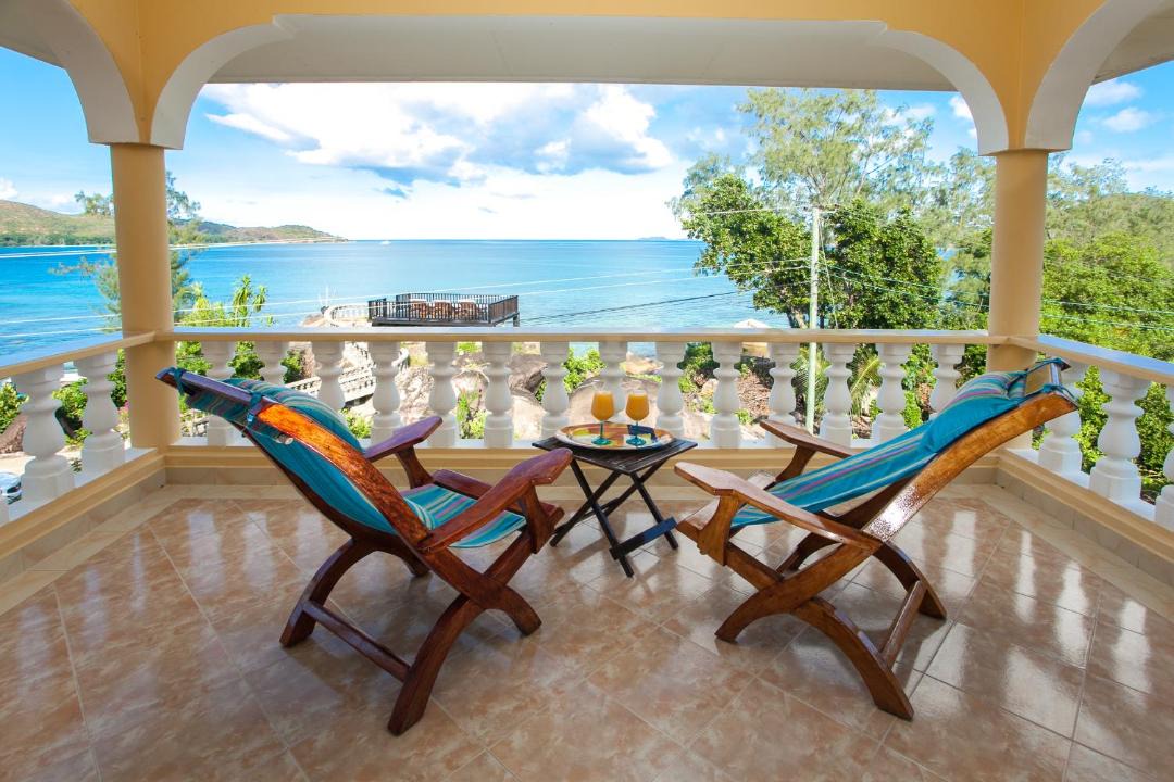 Photo of Patio Balcony in Anse Boudin