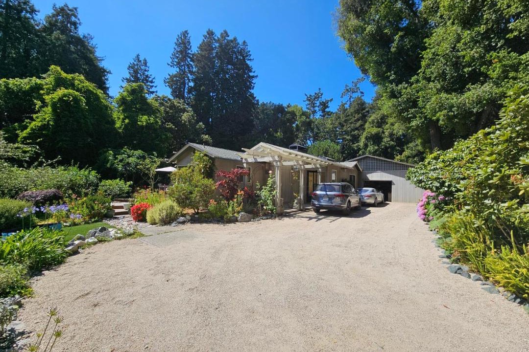 Photo of Others in Aptos