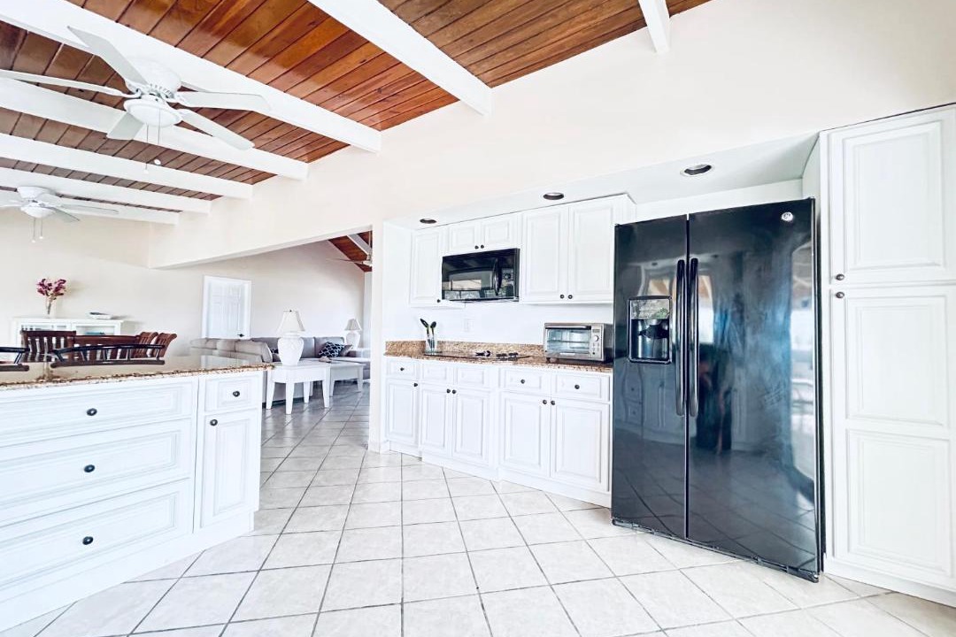 Photo of Kitchen in Discovery Bay