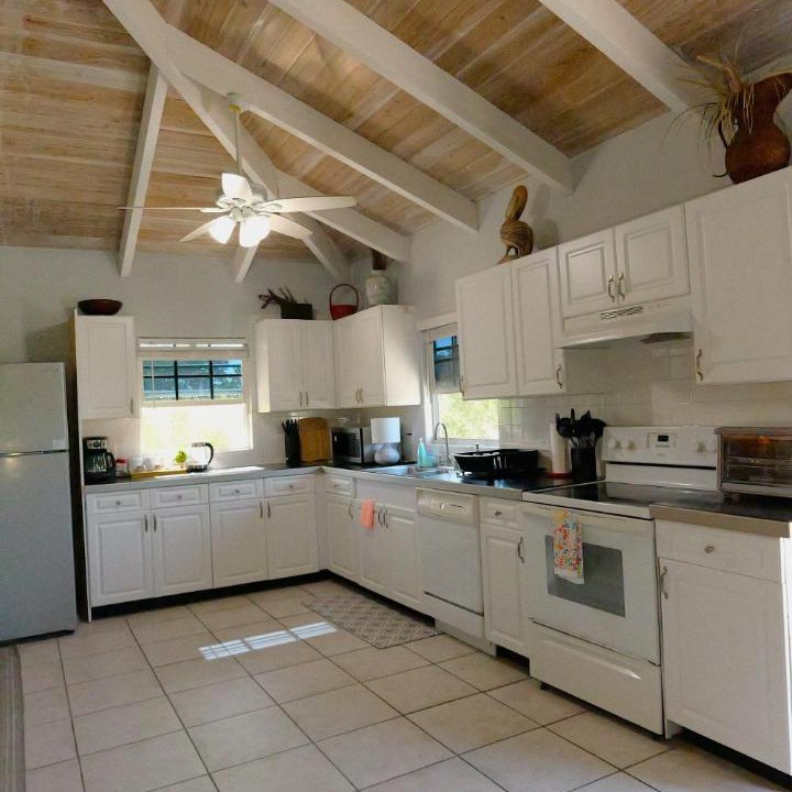 Photo of Kitchen in Discovery Bay