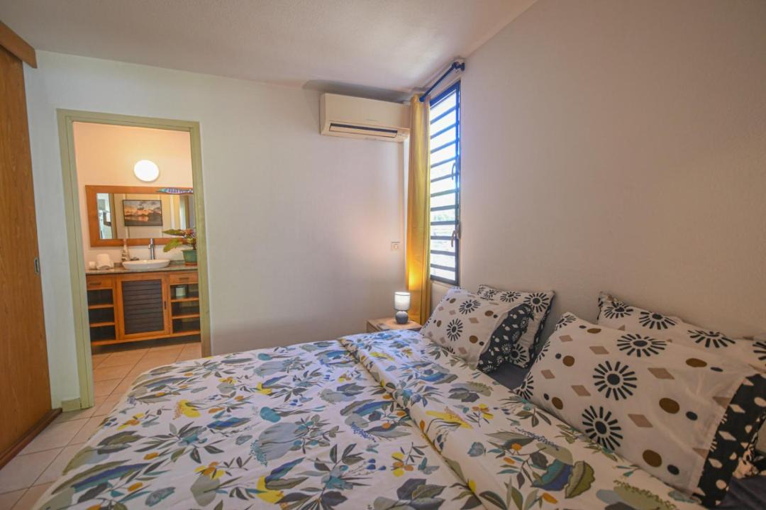 Photo of Bedroom in Vaitape