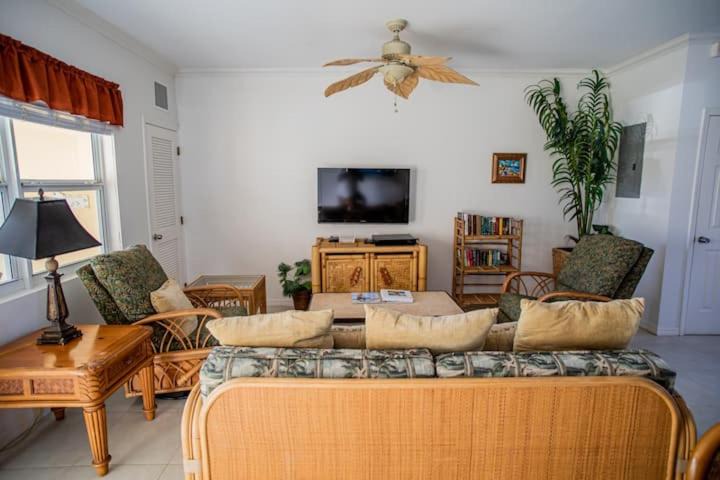 Photo of Others in Grace Bay