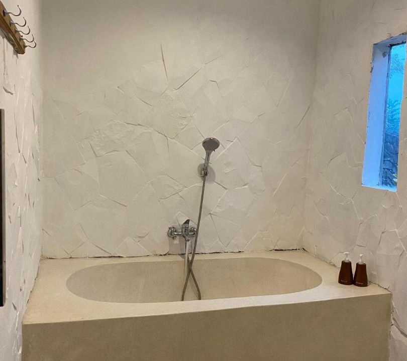 Photo of Bathroom in Petulu