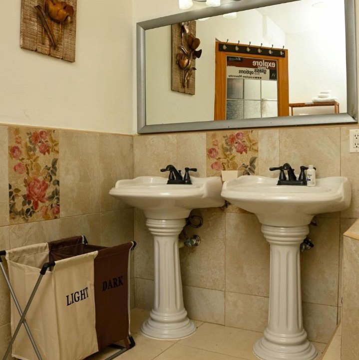 Photo of Bathroom in Discovery Bay