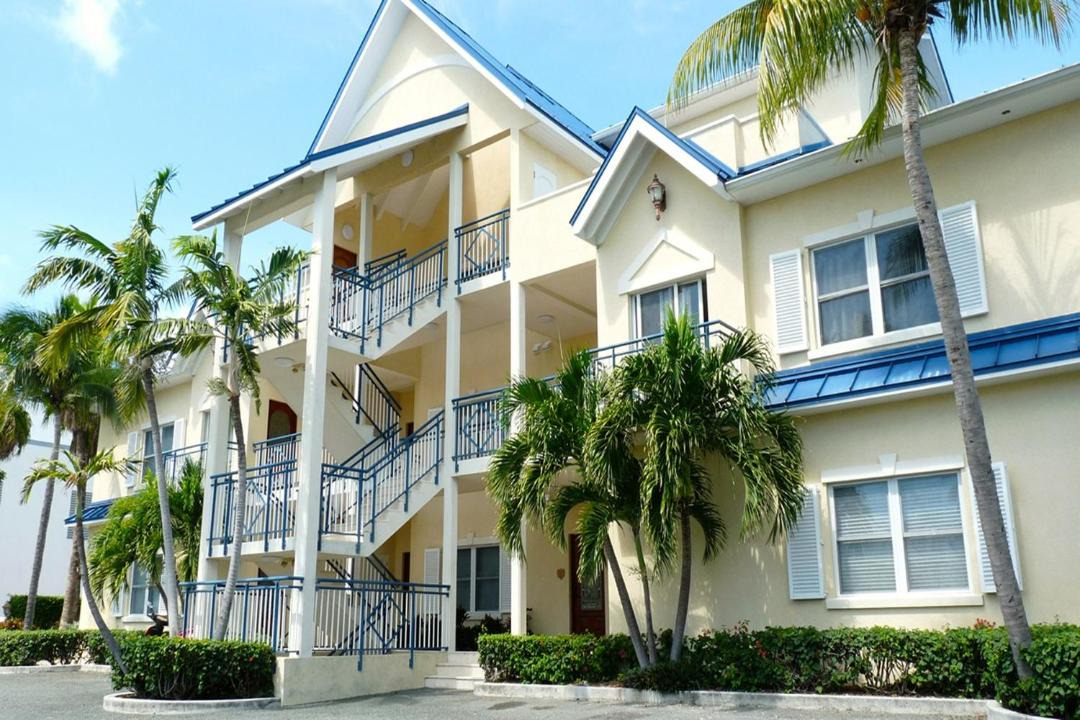 Photo of Others in Grace Bay