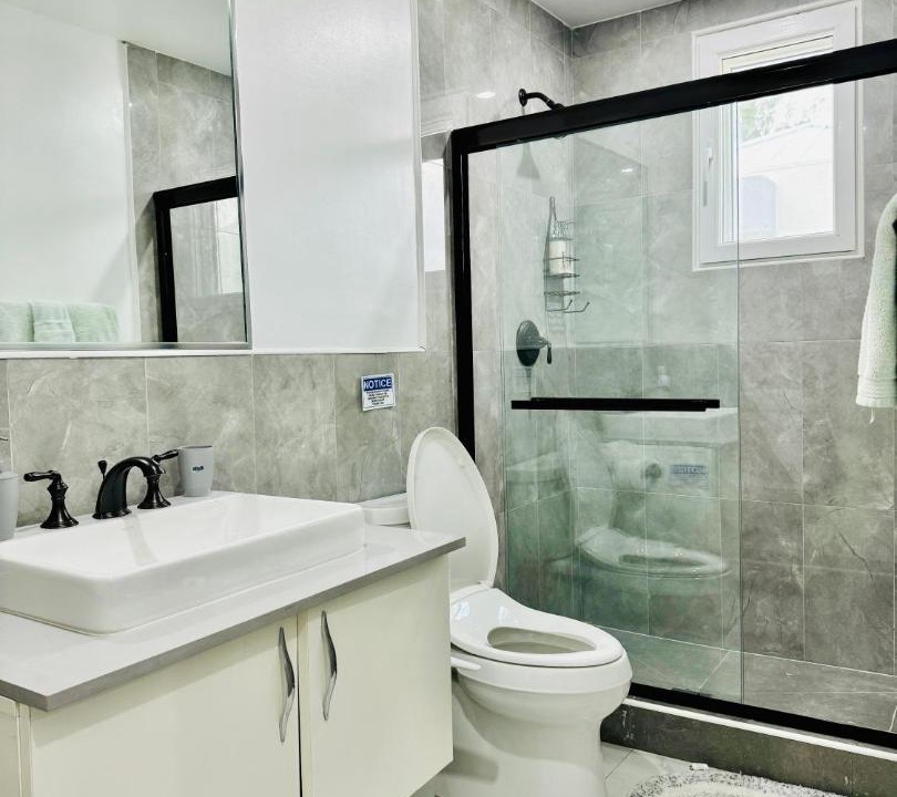 Photo of Bathroom in Leeward Settlement