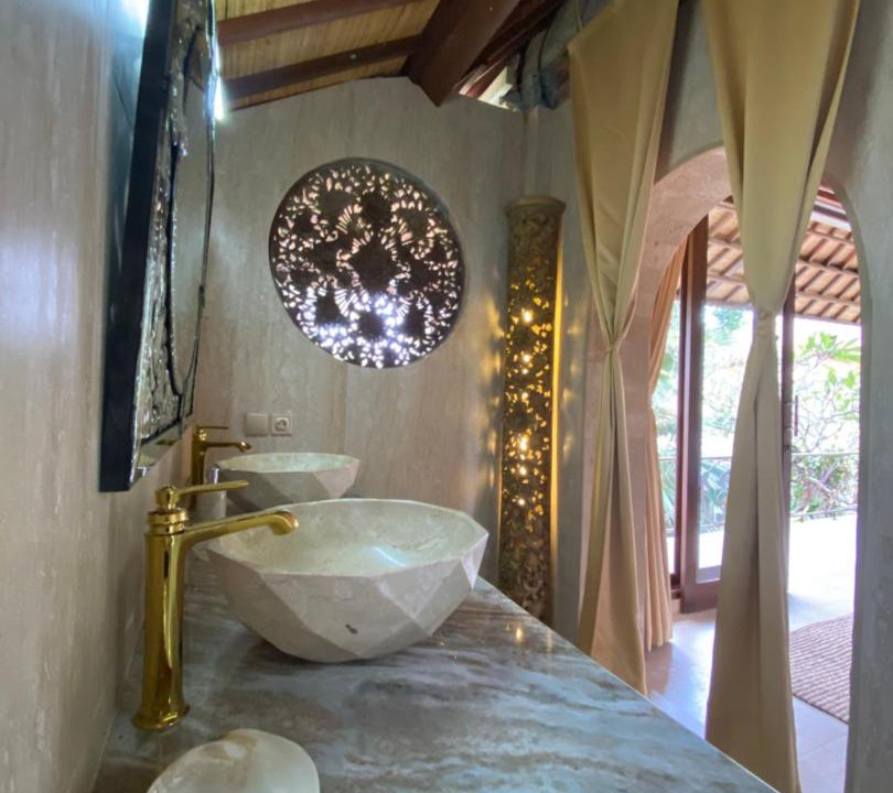 Photo of Bathroom in Sambahan