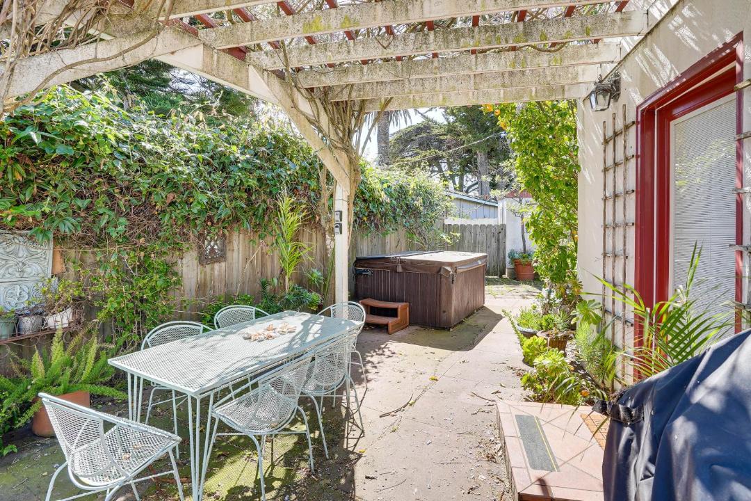 Photo of Patio Balcony in Westside Santa Cruz