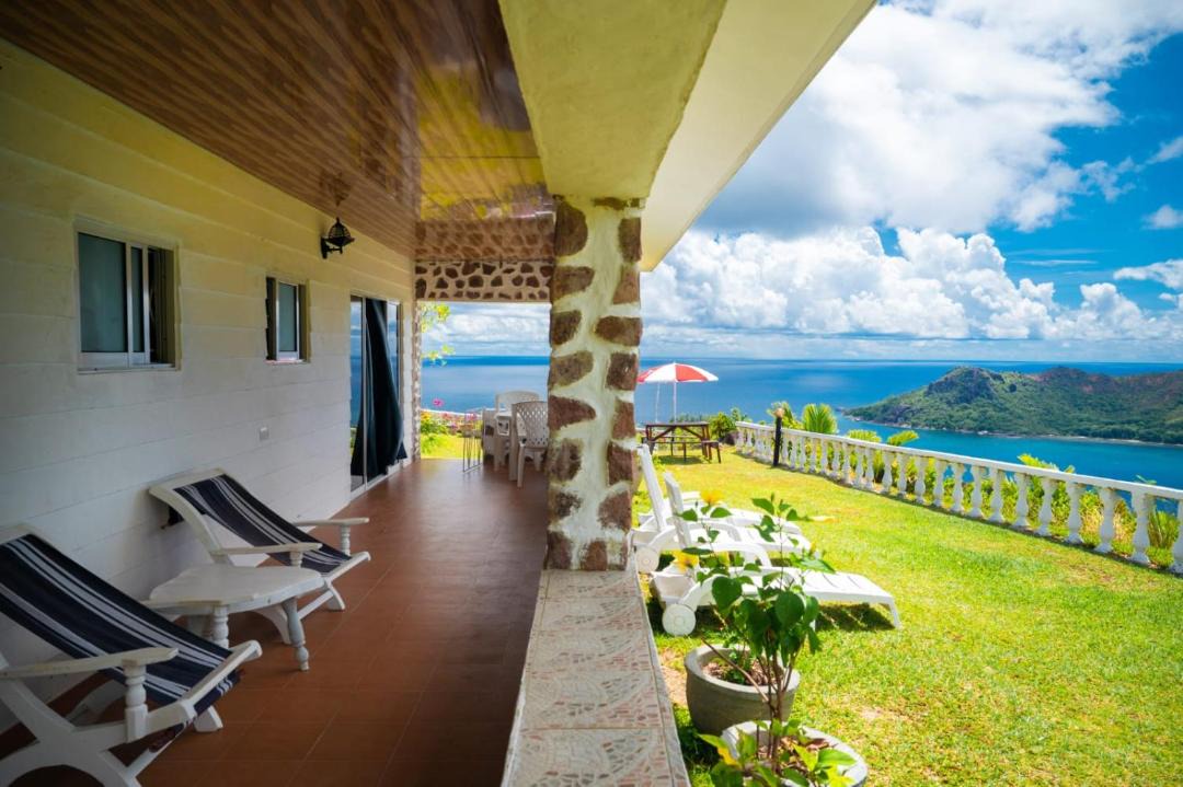 Photo of Patio Balcony in Anse Boudin