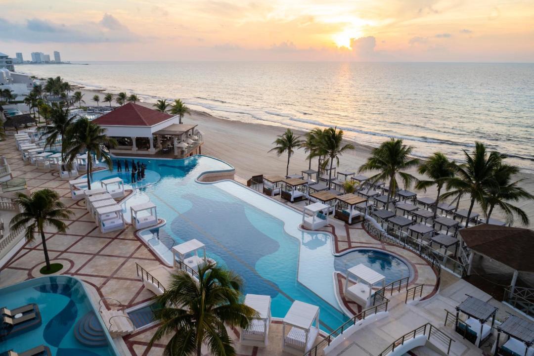 Photo of Others in Punta Cancun