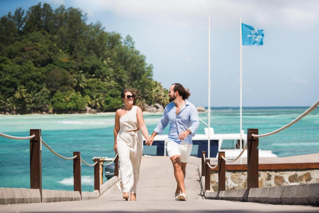 Photo of Others in Round Island