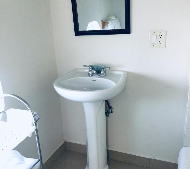 Photo of Bathroom in Leeward Settlement