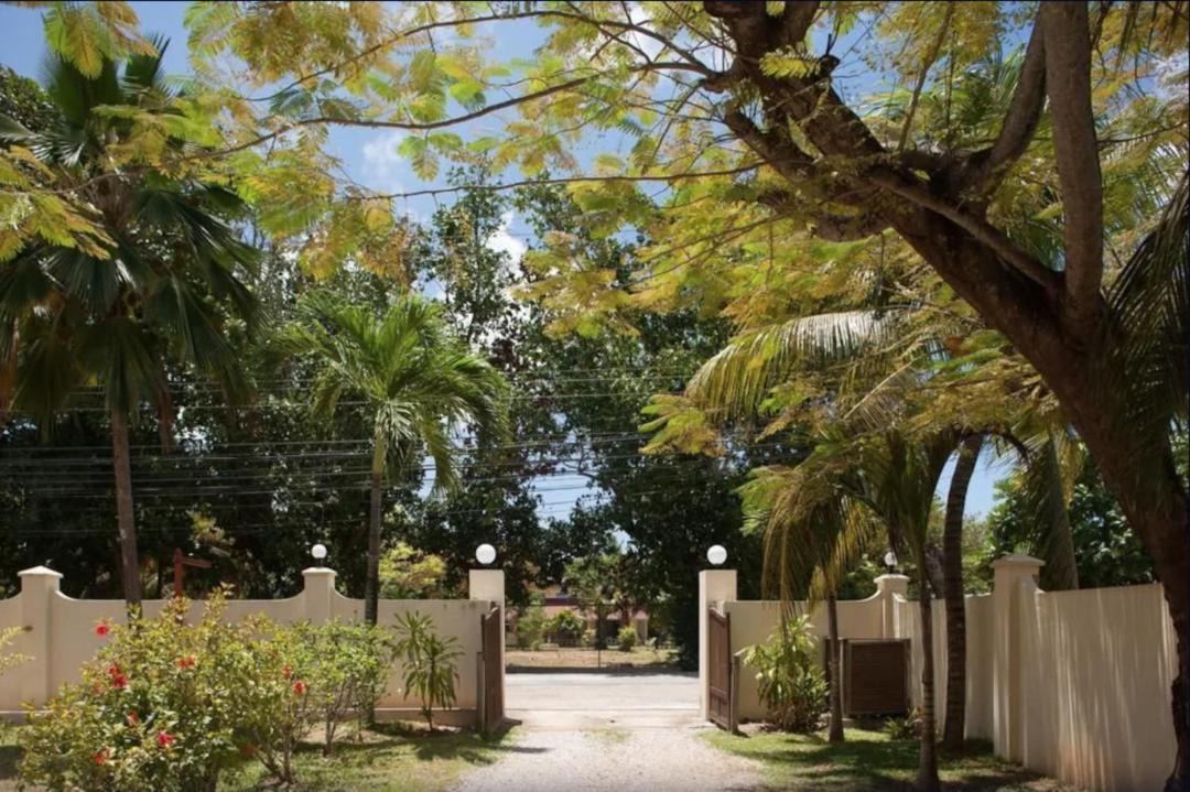 Photo of Others in Grand'Anse Praslin