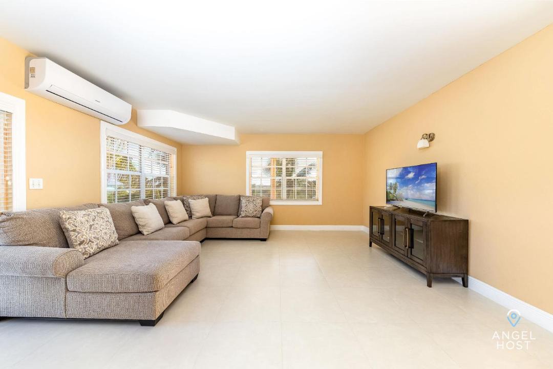 Photo of Livingroom in Bottle Creek