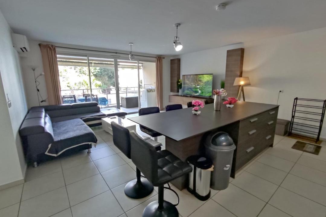 Photo of Livingroom in Faaa