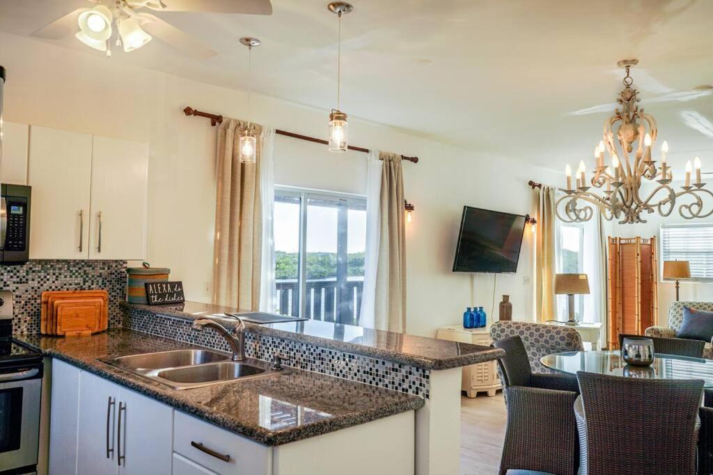 Photo of Kitchen in Venetian Road Settlement