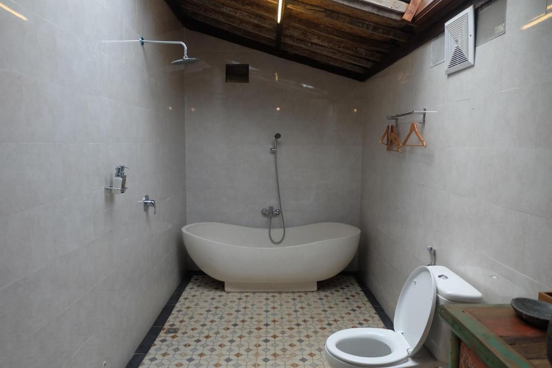 Photo of Bathroom in Kedewatan