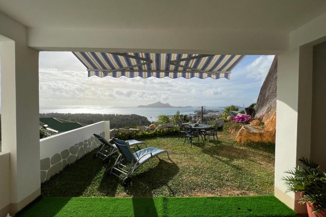 Photo of Patio Balcony in Anse Etoile
