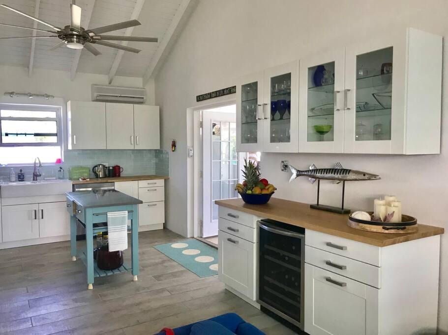 Photo of Kitchen in Cockburn Town