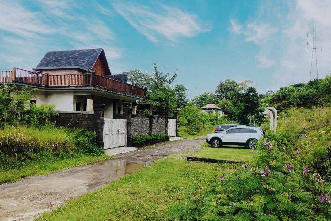 Photo of Buildings in Bedugul