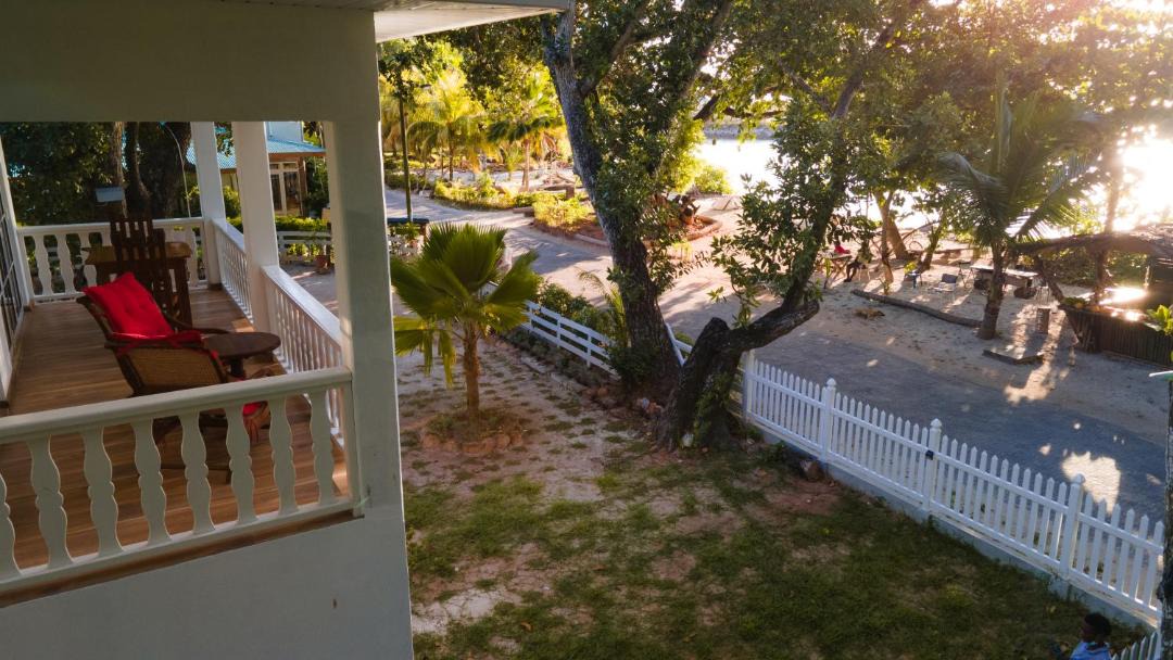 Photo of Patio Balcony in La Passe