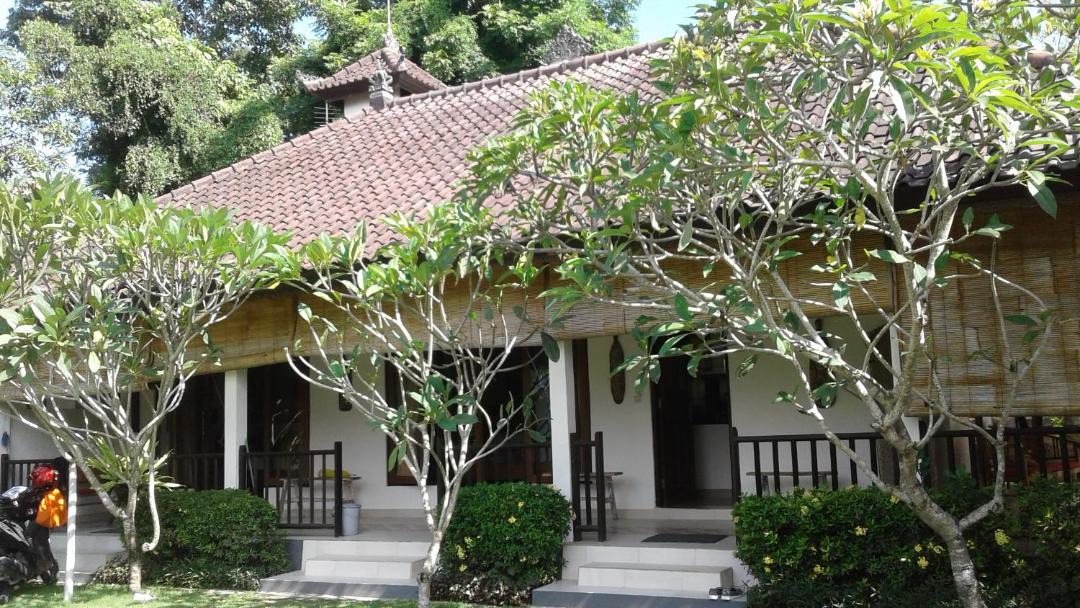 Photo of Buildings in Beraban