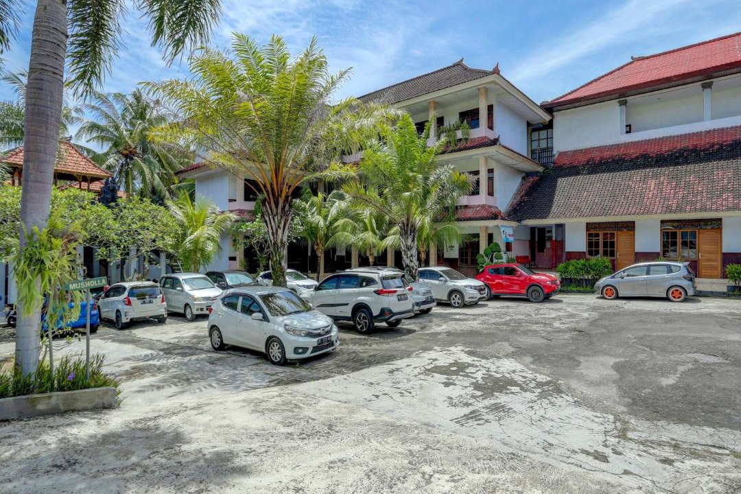Photo of Buildings in Mengwi