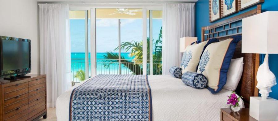 Photo of Others in Grace Bay