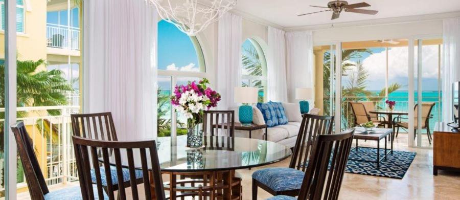 Photo of Patio Balcony in Grace Bay