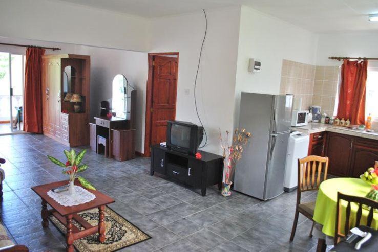Photo of Livingroom in Beau Vallon