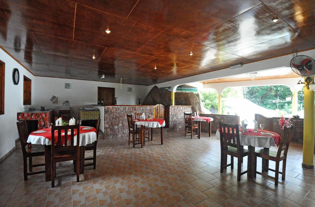Photo of Livingroom in Praslin Island