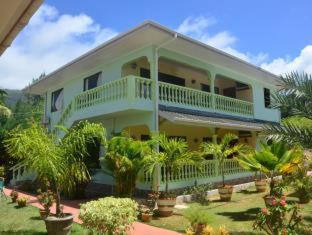 Photo of Others in Anse aux Pins