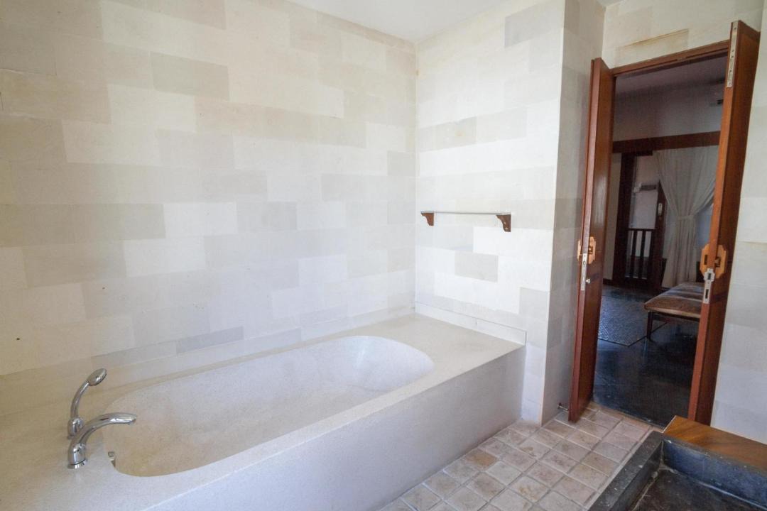Photo of Bathroom in Dyanapura