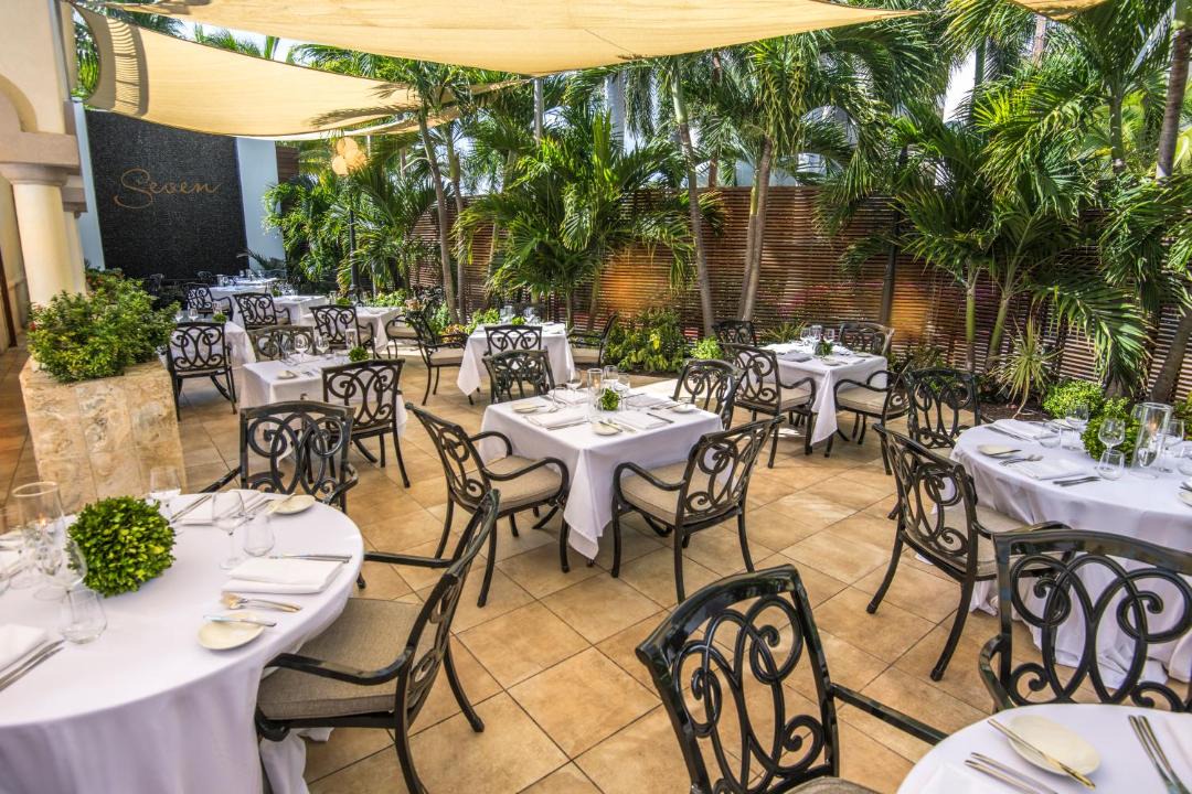 Photo of Patio Balcony in Grace Bay