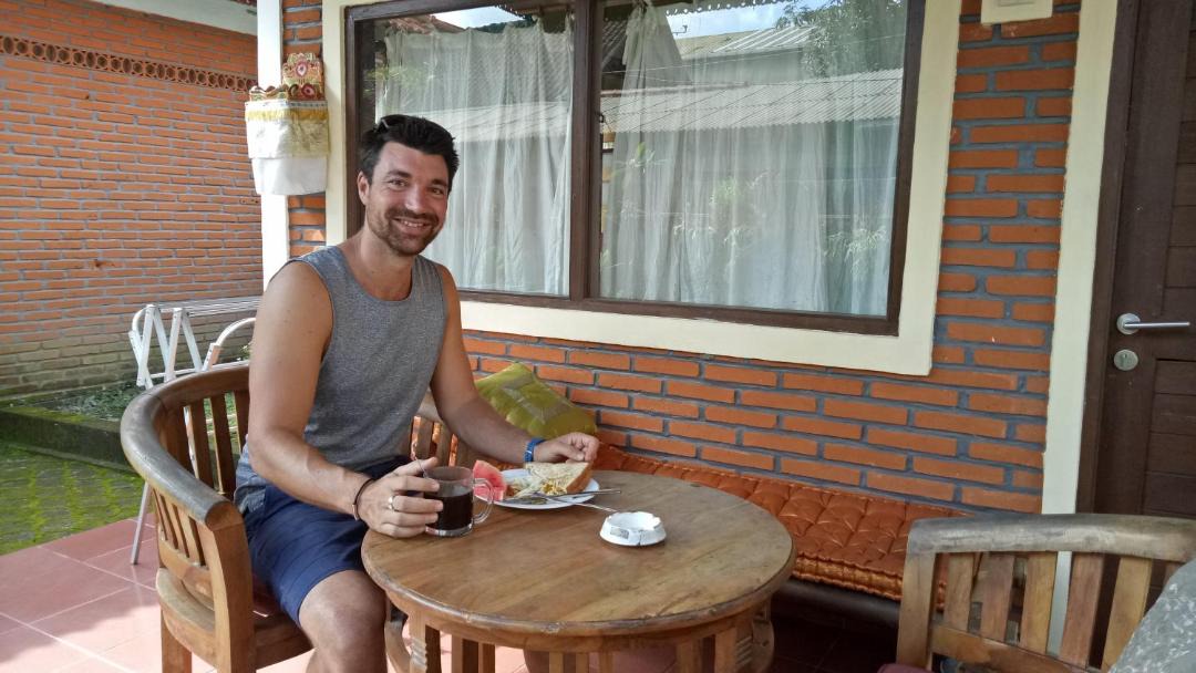 Photo of Human In Picture in Pengosekan