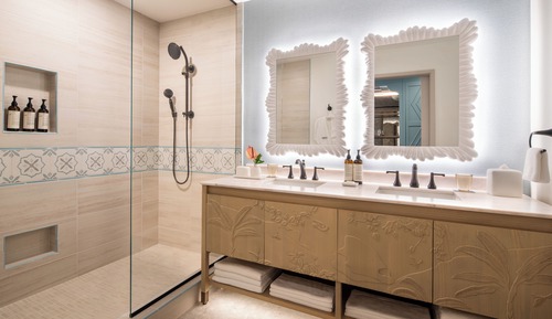 Deluxe Room (Water View)